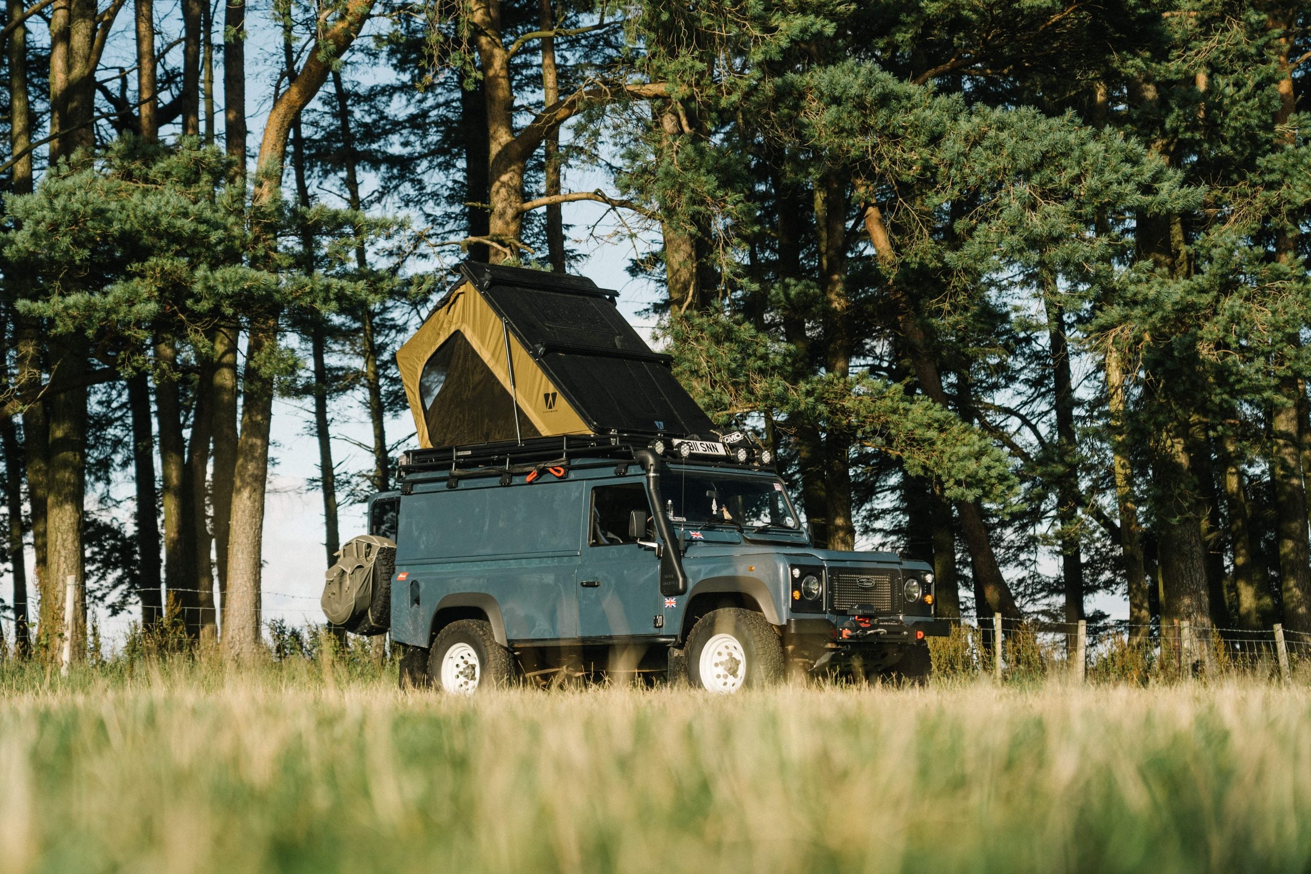 Vickywood Cumaru 135 Hardcover Roof Tent image 0