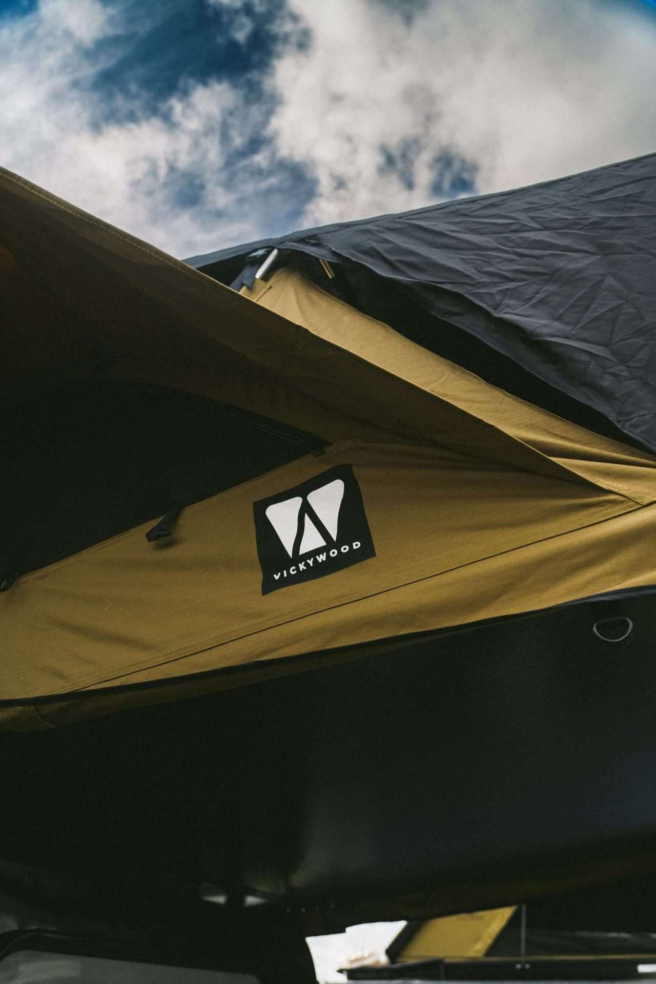 Vickywood Cumaru 135 Hardcover Roof Tent